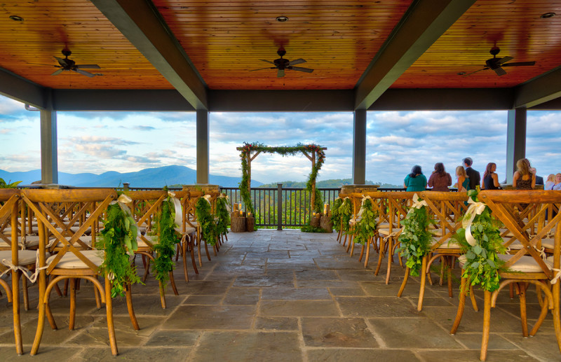 Ridgeline view background at a Kaya Vineyard wedding venue.